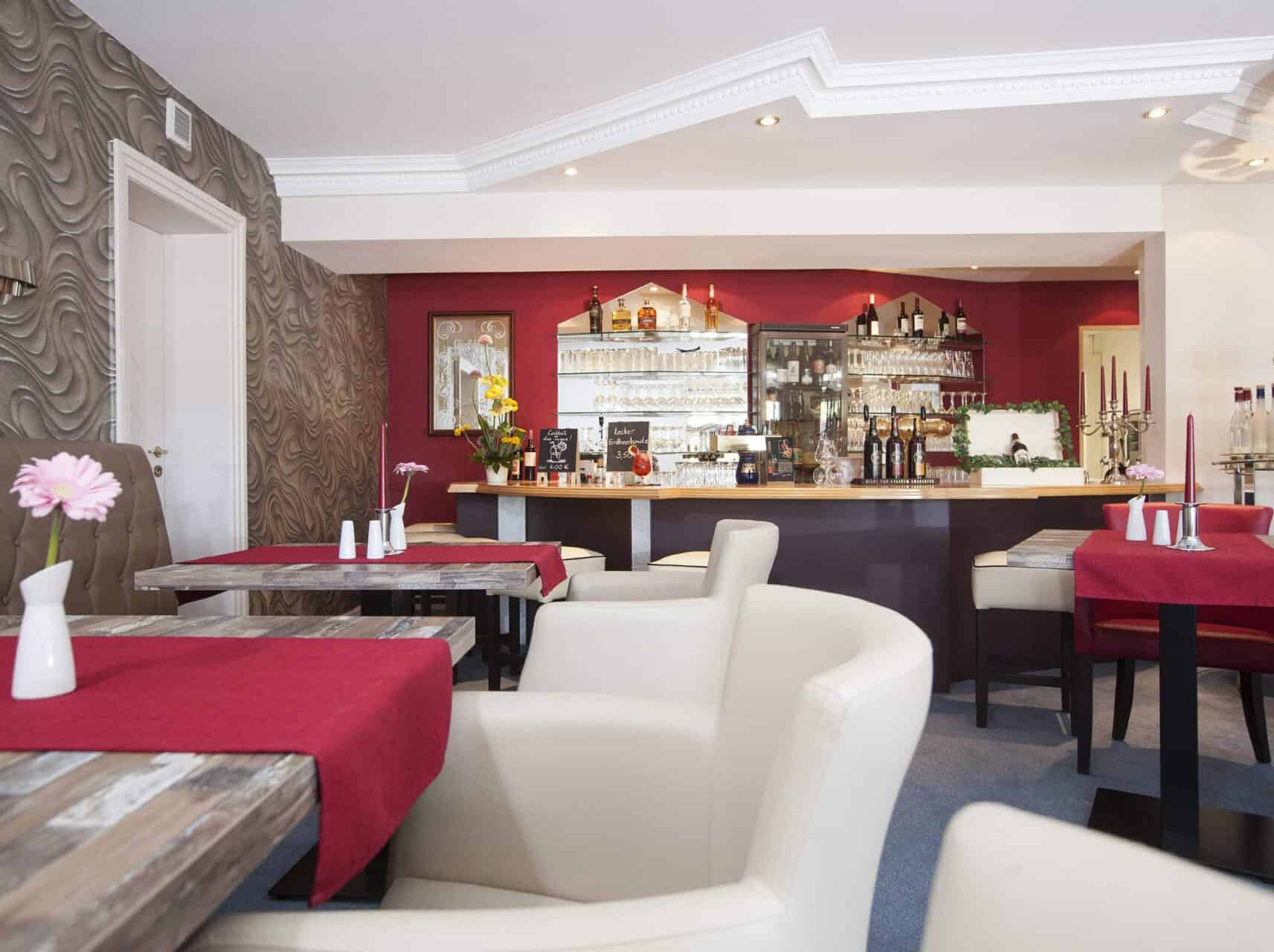 hotel-residenz-neuhof-heringsdorf-gemuetliche-bar